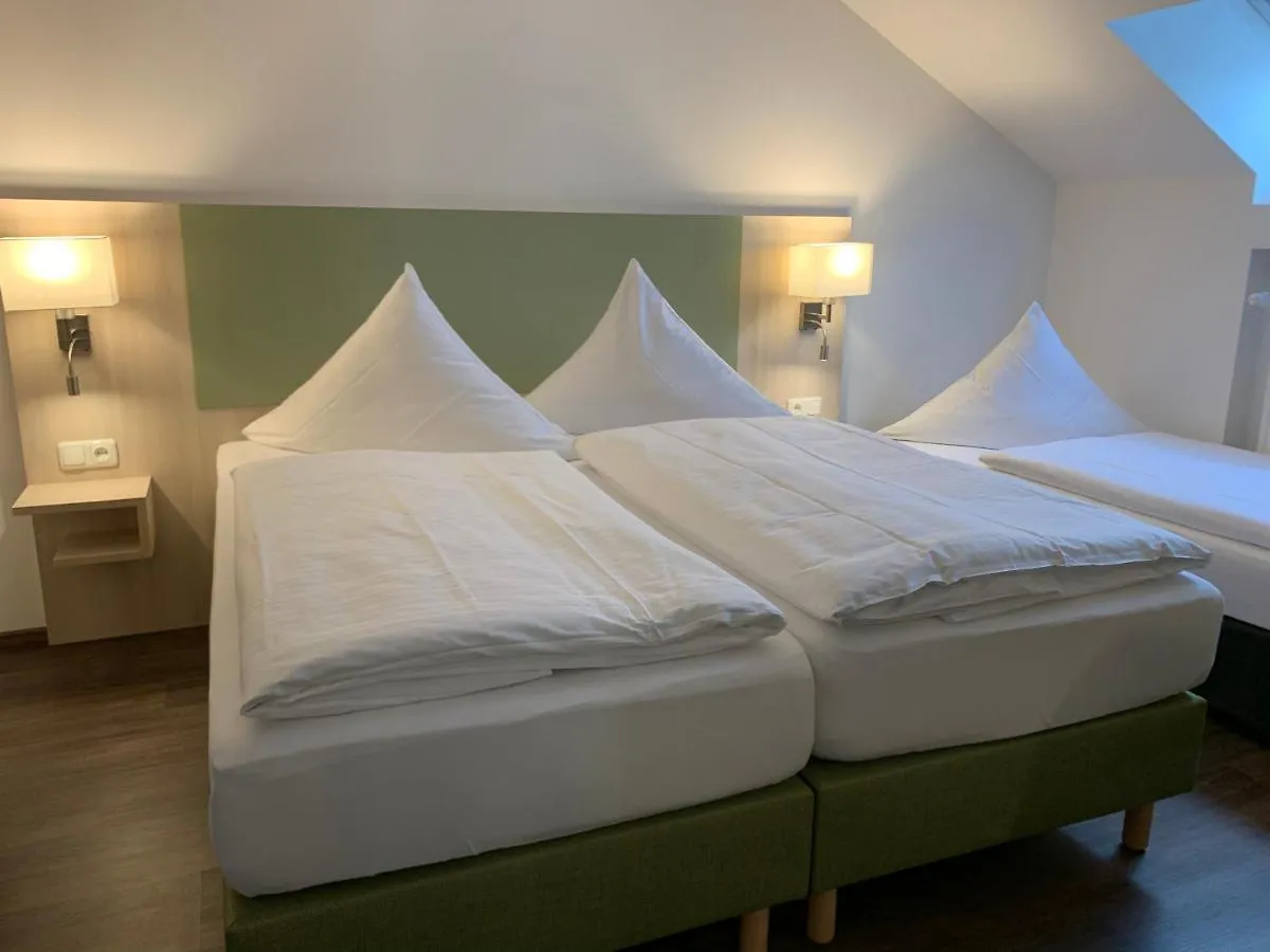 Marias Inn - Bed & Breakfast Garching bei Muenchen Germany