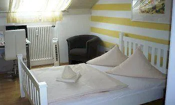 Marias Inn - Bed & Breakfast Garching bei Muenchen Hotel