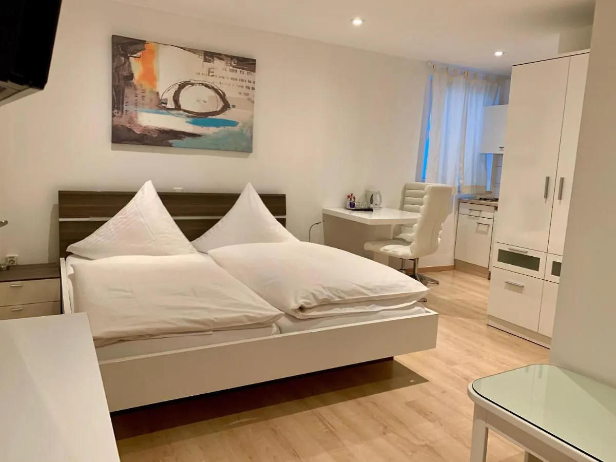 Marias Inn - Bed & Breakfast Garching bei München Hotel
