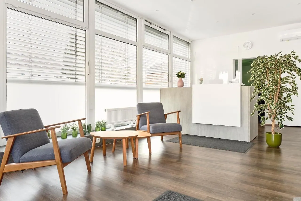 Marias Inn - Bed & Breakfast Garching bei München
