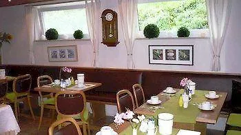 Marias Inn - Bed & Breakfast Garching bei München Hotel
